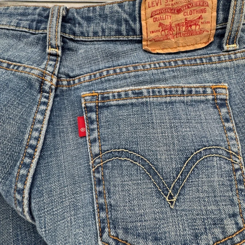 Vintage Levis‎ 515 Boot Cut Low Rise Women's Y2K Jeans Denim Blue Size 6M - Picture 9 of 12